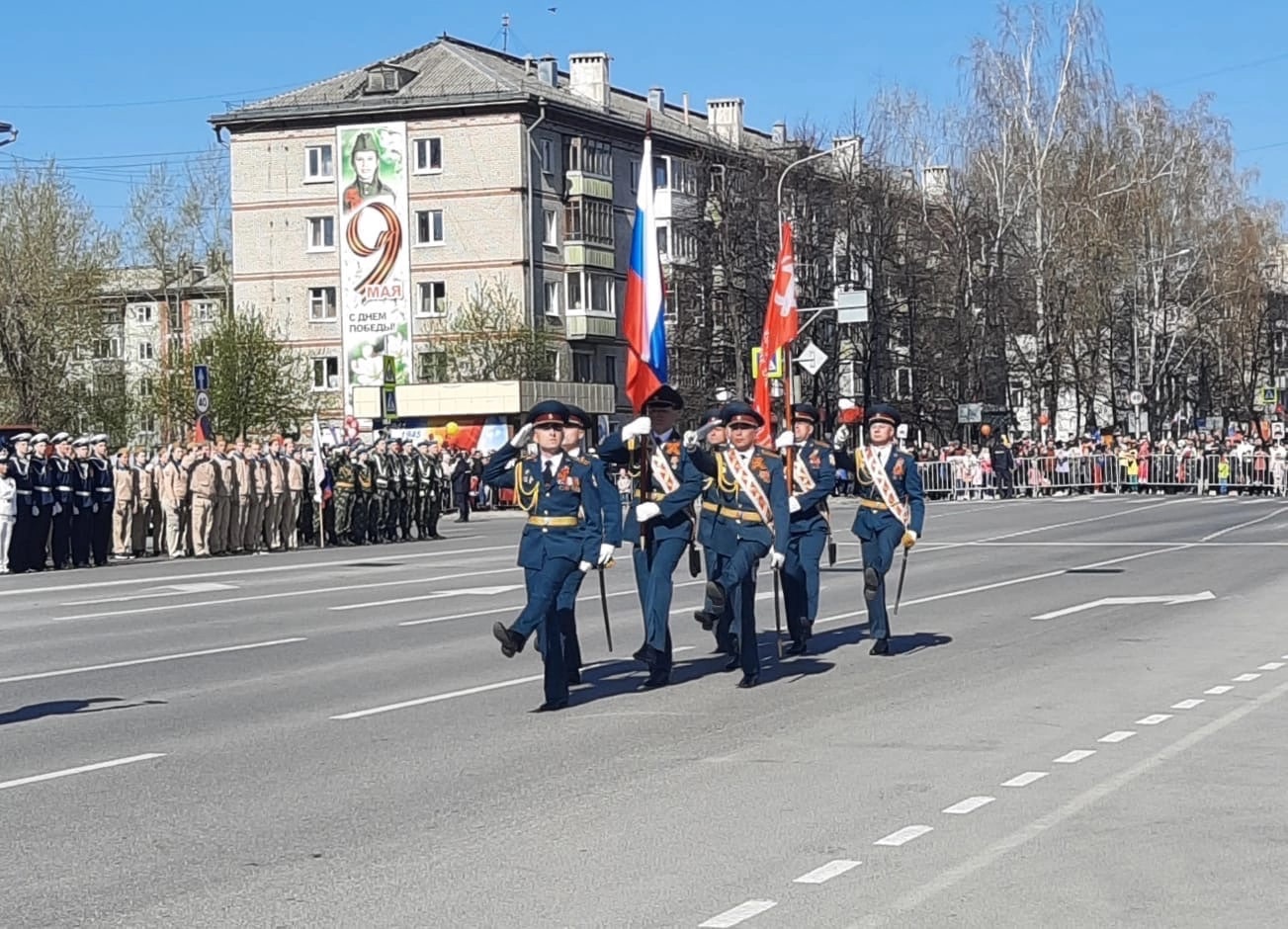 В Северске прошел парад в честь Дня Победы | 09.05.2022 | Северск -  БезФормата